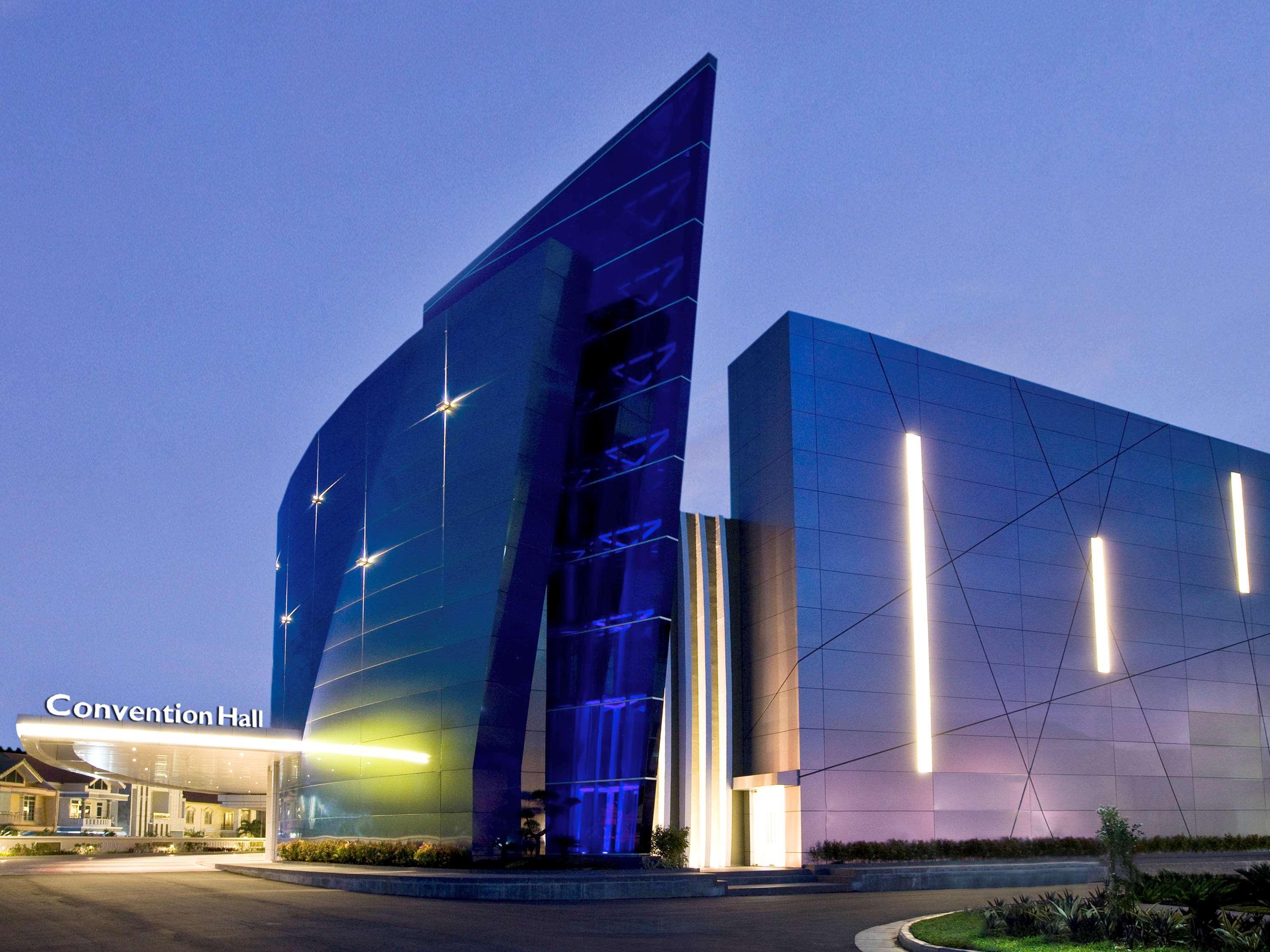 Novotel Bangka Hotel & Convention Center Pangkal Pinang Exterior foto