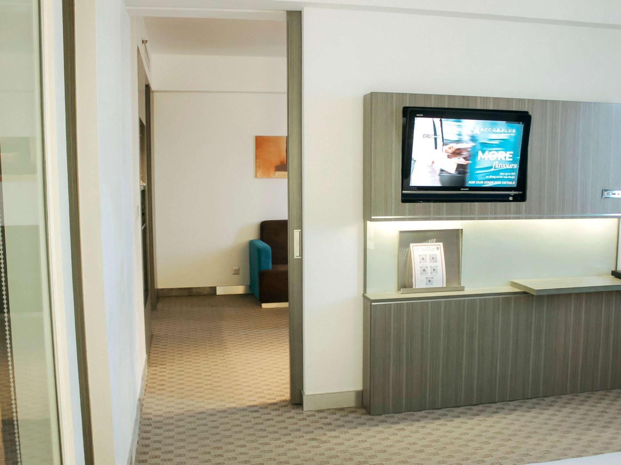 Novotel Bangka Hotel & Convention Center Pangkal Pinang Exterior foto